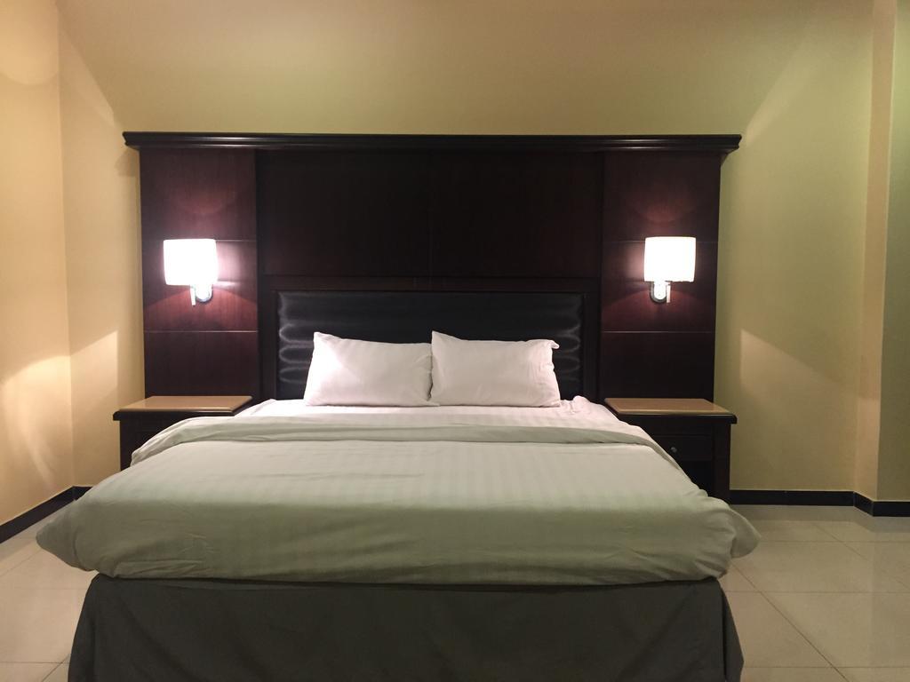 Al Taif Suites Room photo