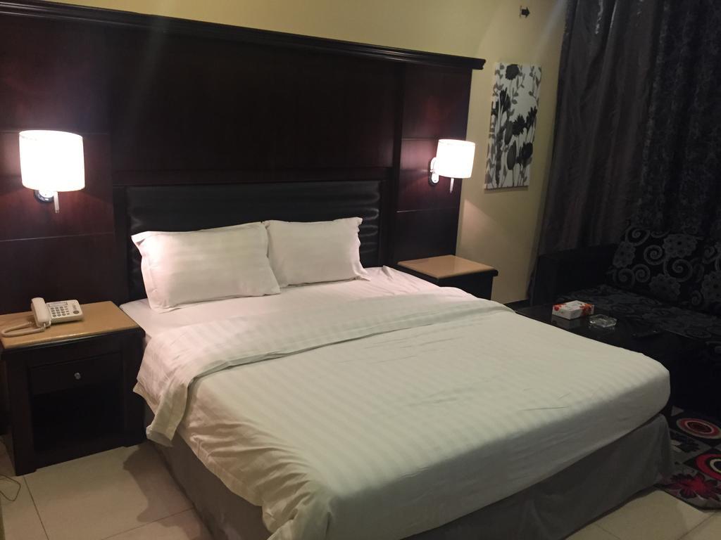Al Taif Suites Room photo